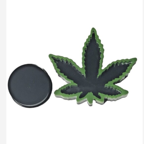 Glow in the Dark Leaf Ashtray W/ Matching Tobacco Grinder Green Black Resin - Picture 2 of 3